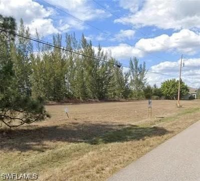 3523 17th PL CAPE CORAL, FL 33909
