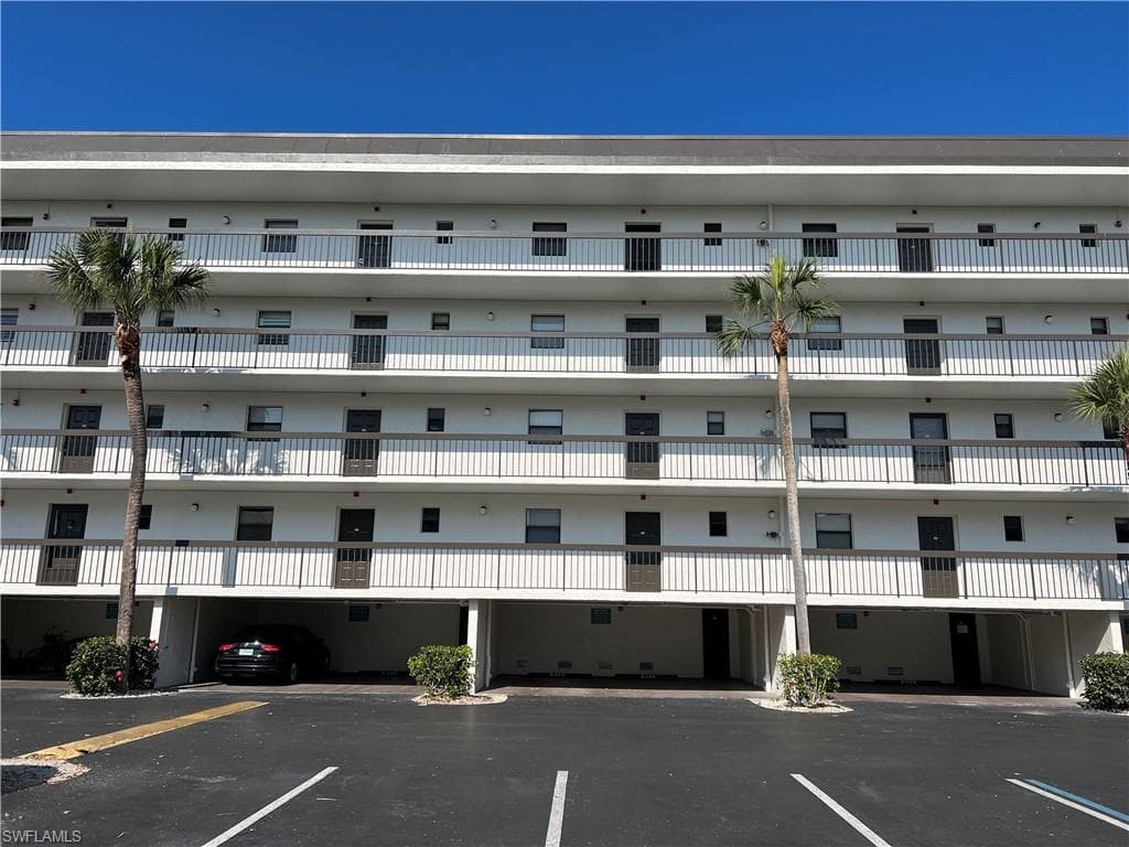 1012 Anglers CV D-407 MARCO ISLAND, FL 34145