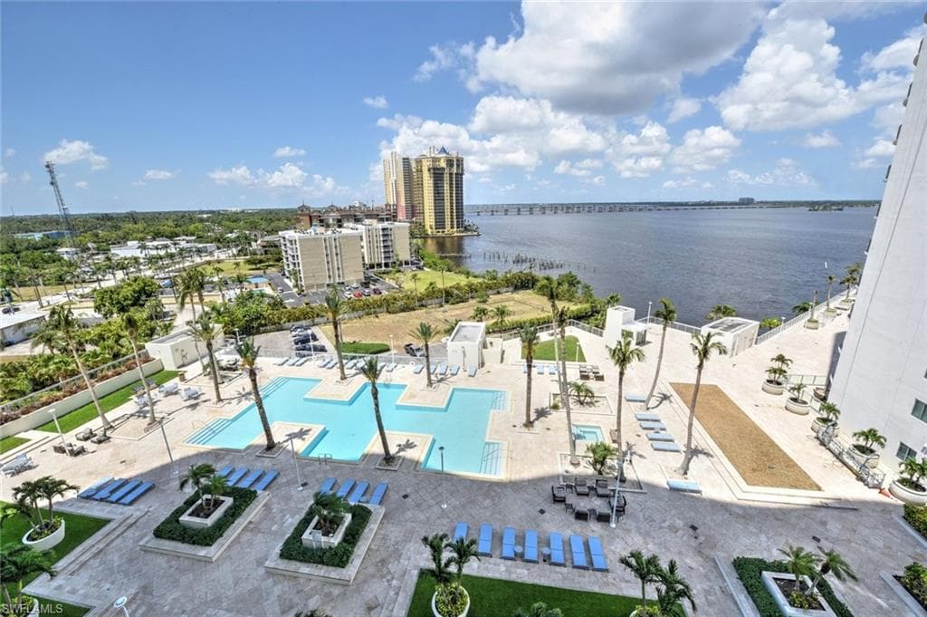 3000 Oasis Grand BLVD 1006 FORT MYERS, FL 33916