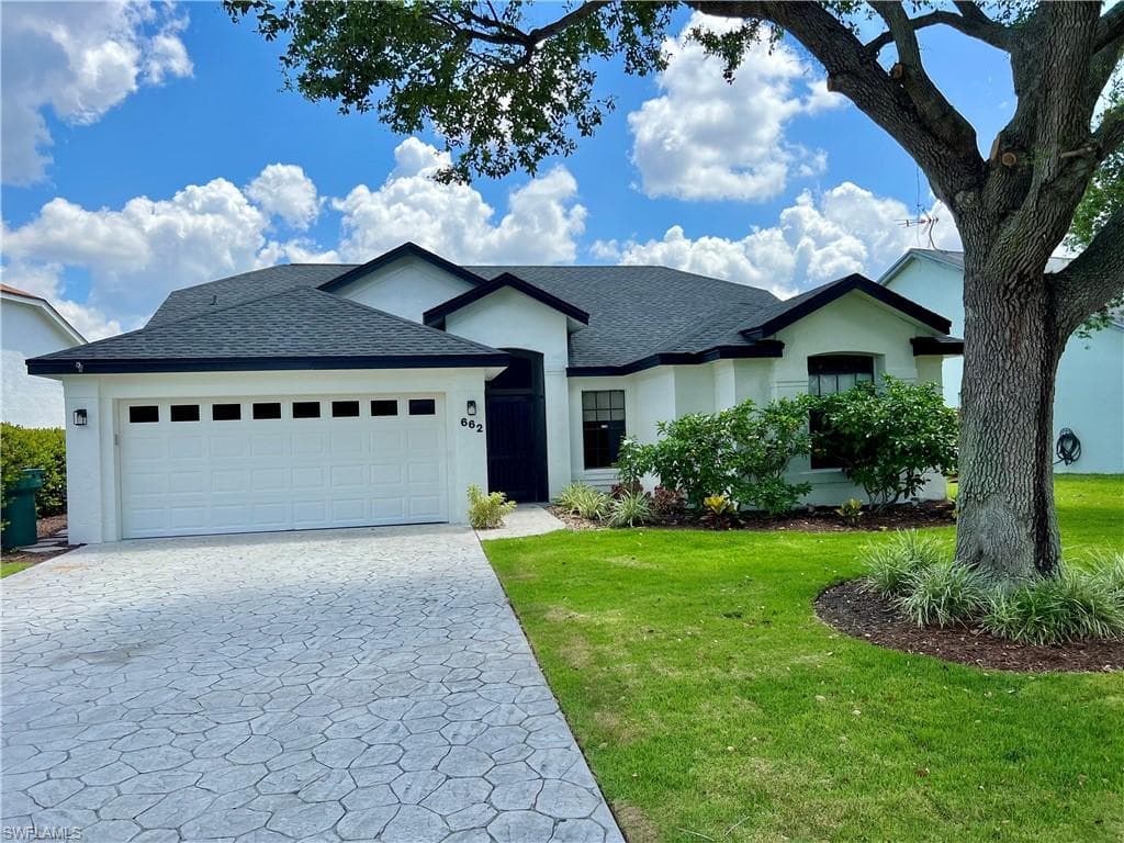 662 Lambton LN NAPLES, FL 34104