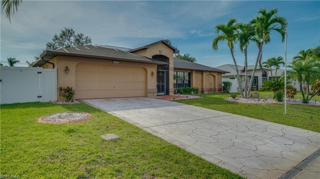 2103 SE 8th AVE CAPE CORAL, FL 33990