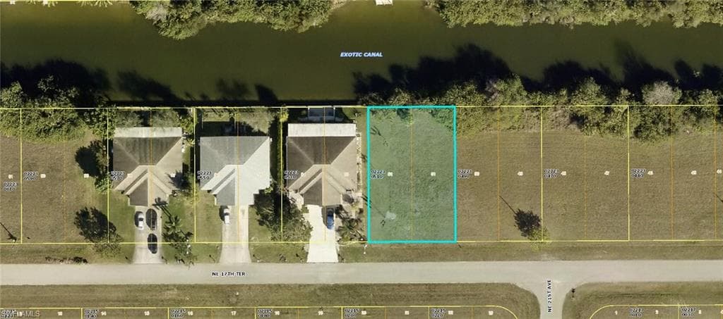 2039 NE 17th TER CAPE CORAL, FL 33909