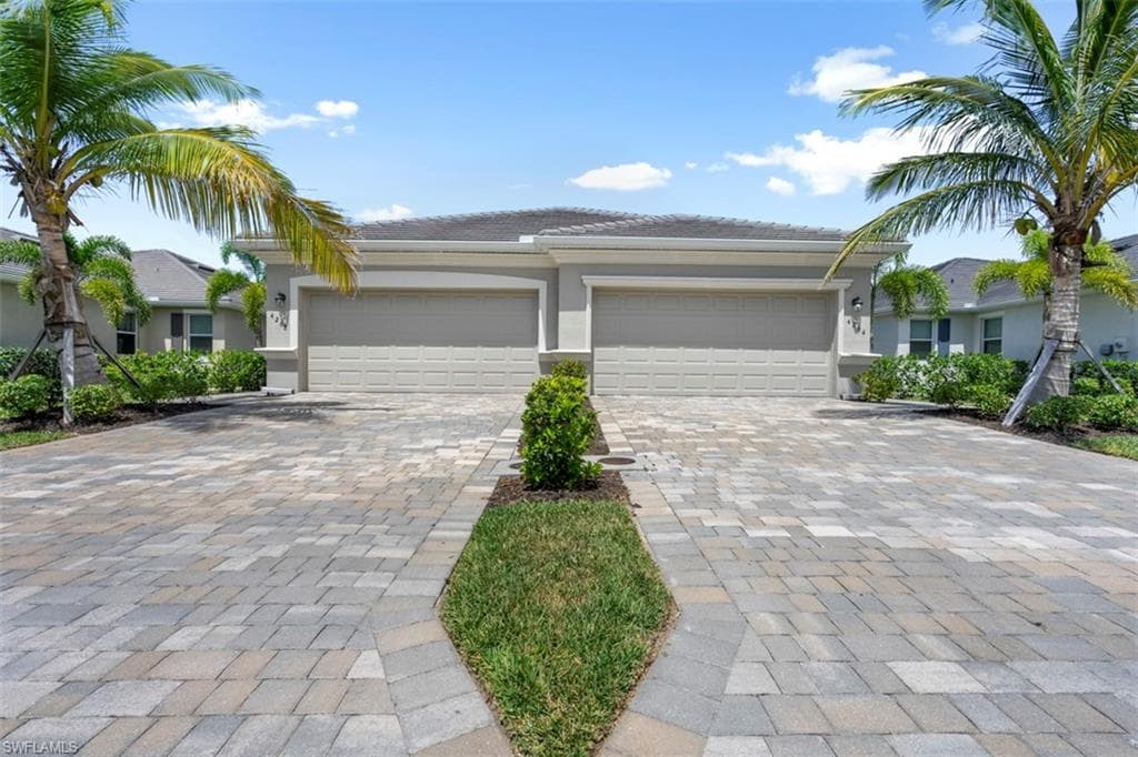 4264 Lemongrass DR FORT MYERS, FL 33916