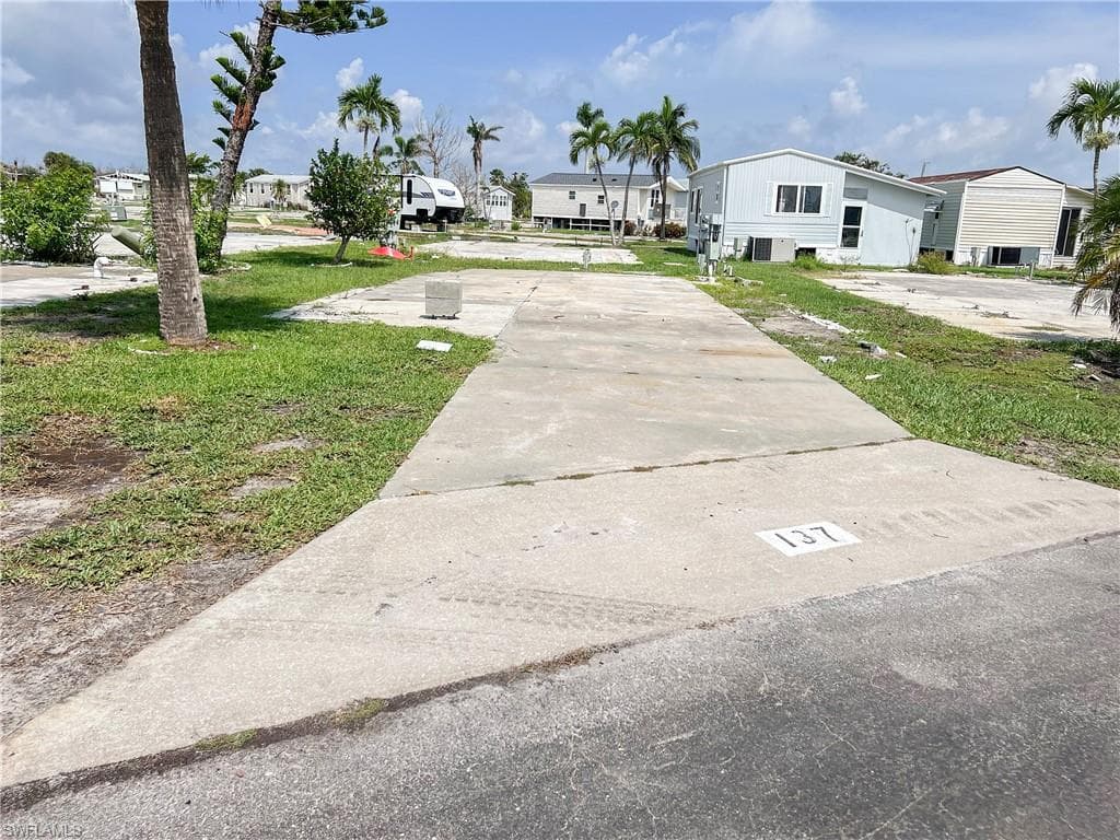 19681 #137 Summerlin RD FORT MYERS, FL 33908
