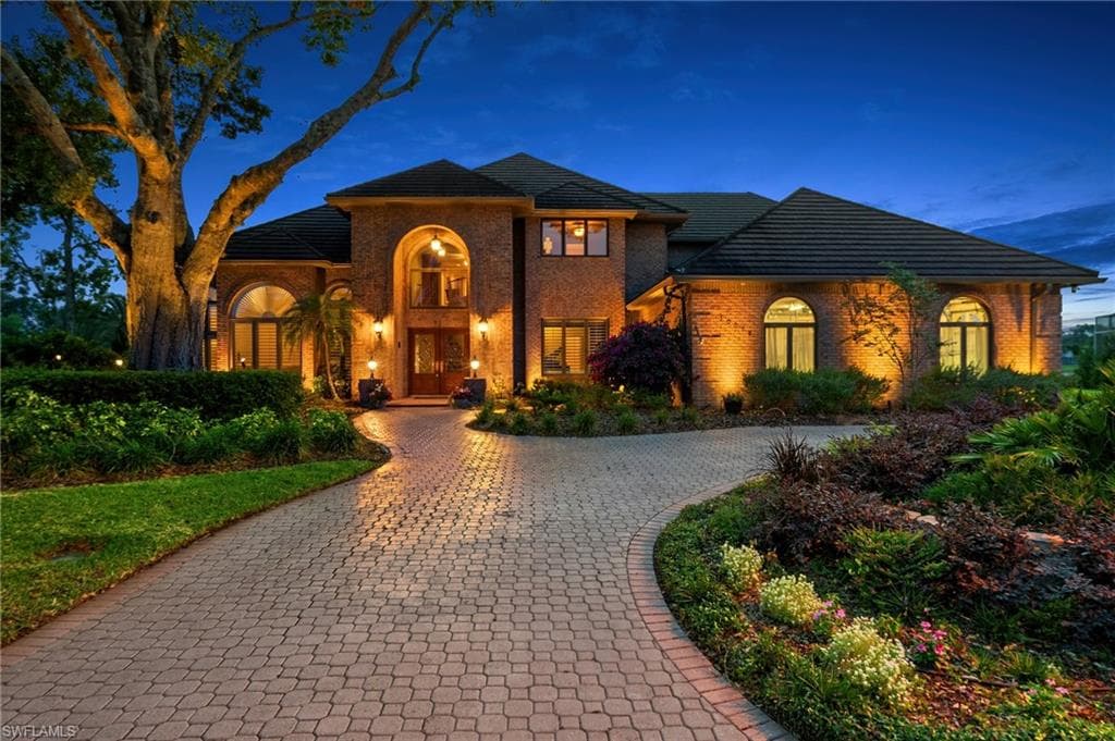 10019 TWELVE OAKS CT WEEKI WACHEE, FL 34612