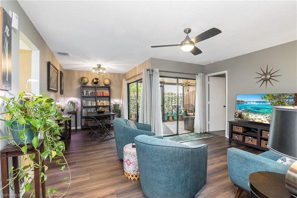 716 SE 12th CT 29 CAPE CORAL, FL 33990