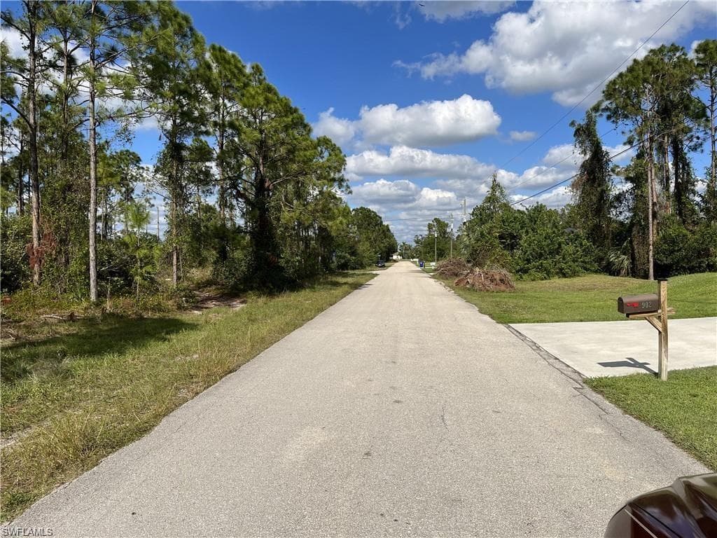 901 Angelo AVE LEHIGH ACRES, FL 33971