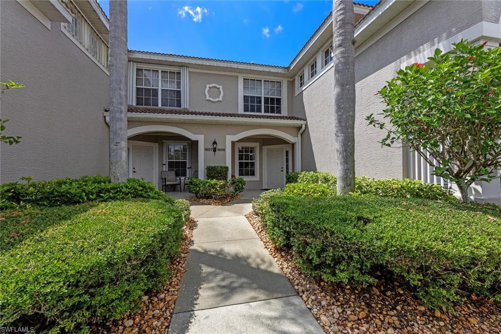 10127 Colonial Country Club BLVD 1606 FORT MYERS, FL 33913