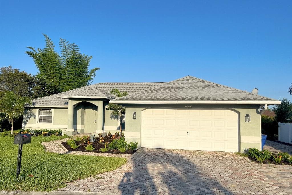 10892 Sea Coral CT BONITA SPRINGS, FL 34135