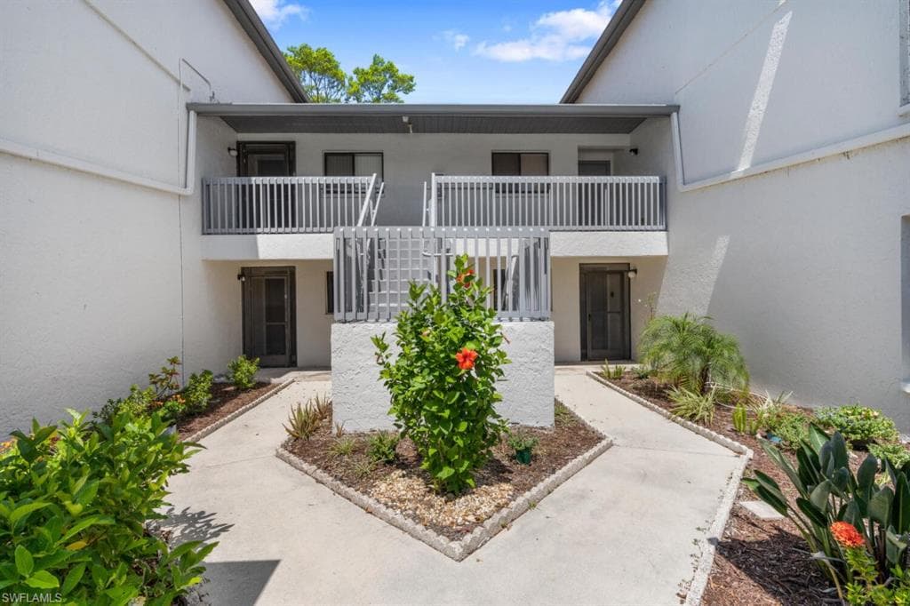 17456 Overhill DR E FORT MYERS, FL 33908