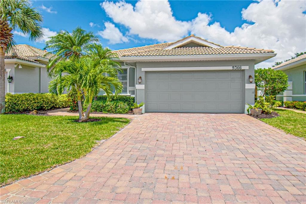 9366 Trieste DR FORT MYERS, FL 33913