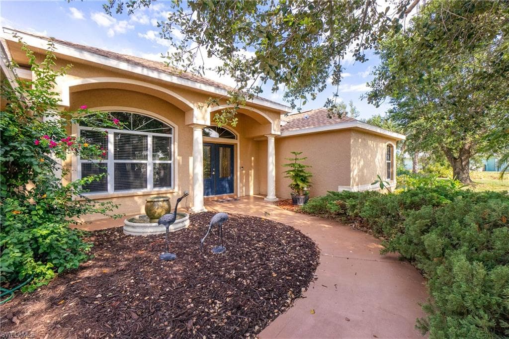 32 Tucuman ST PUNTA GORDA, FL 33983