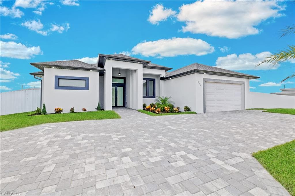 613 Nelson RD N CAPE CORAL, FL 33993