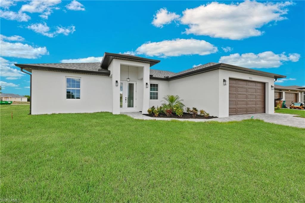 2211 NE 22nd AVE CAPE CORAL, FL 33909