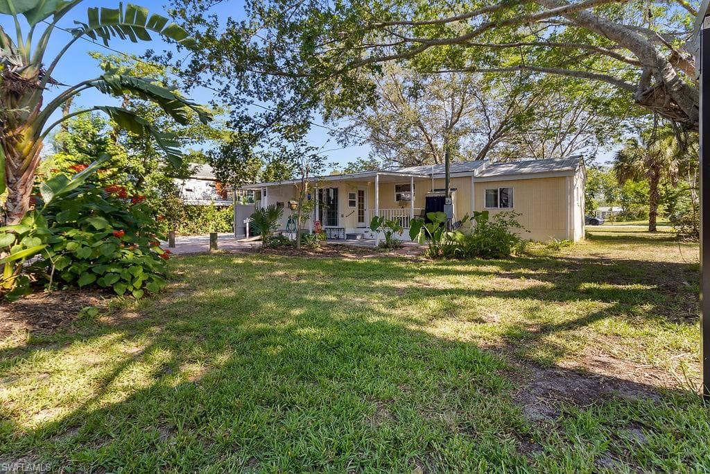 2808 Van Buren AVE NAPLES, FL 34112