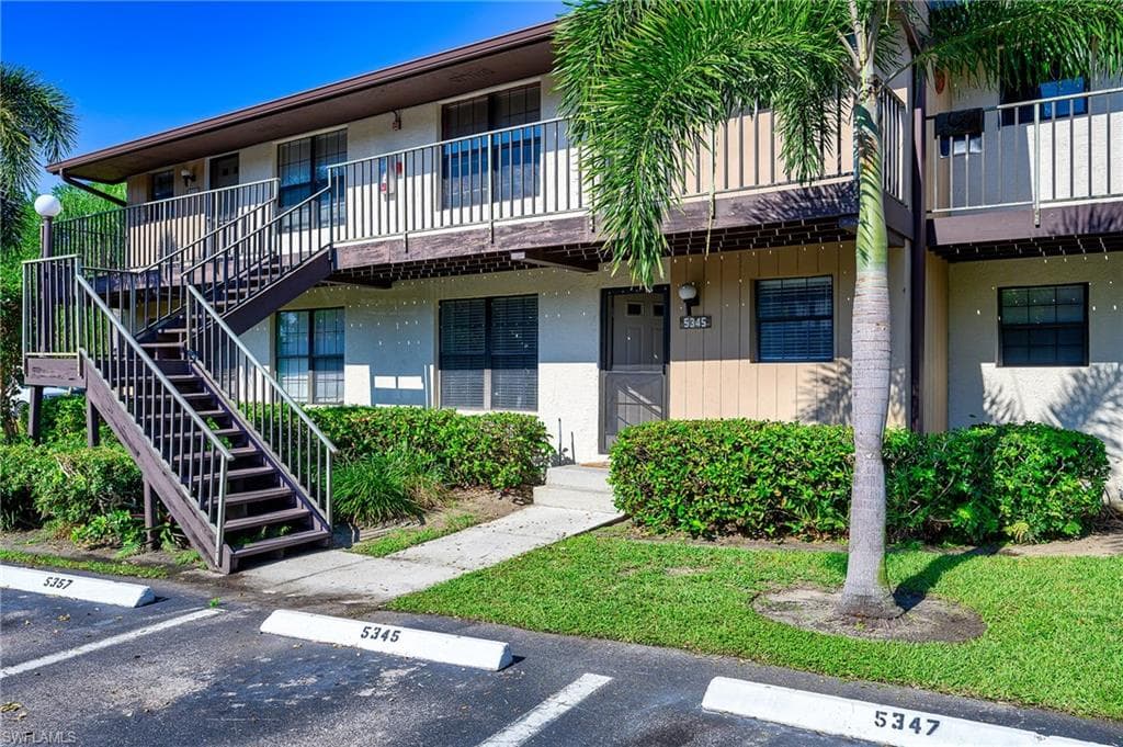 5345 Treetops DR S-102 NAPLES, FL 34113
