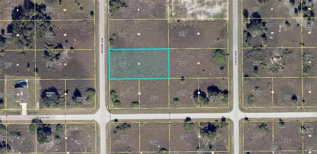 1702 Moore AVE LEHIGH ACRES, FL 33972