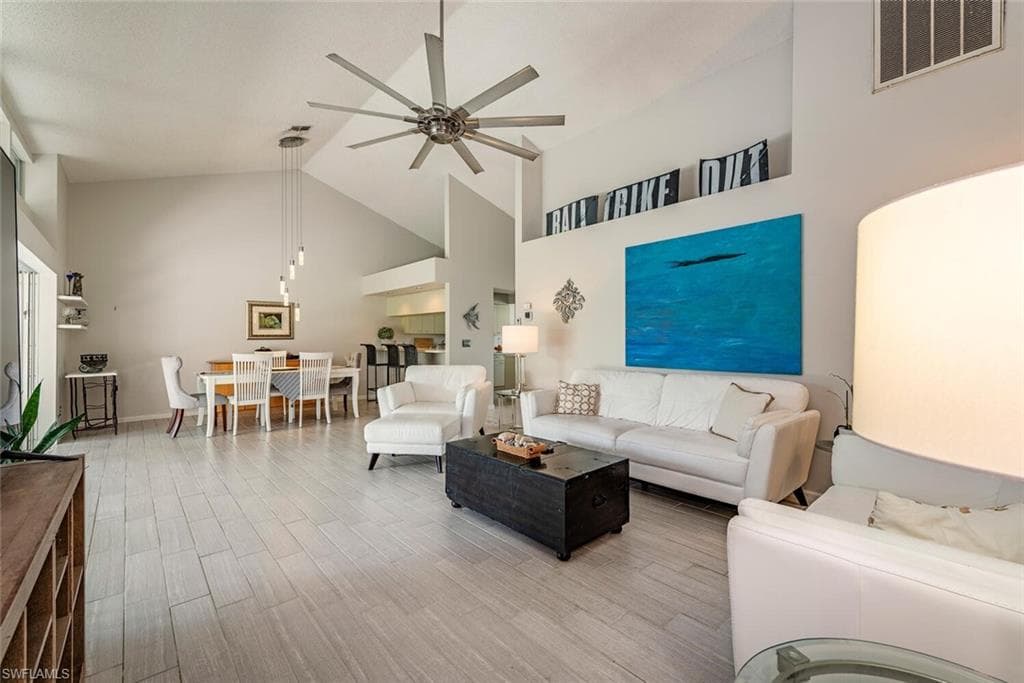 6070 Westbourgh DR NAPLES, FL 34112