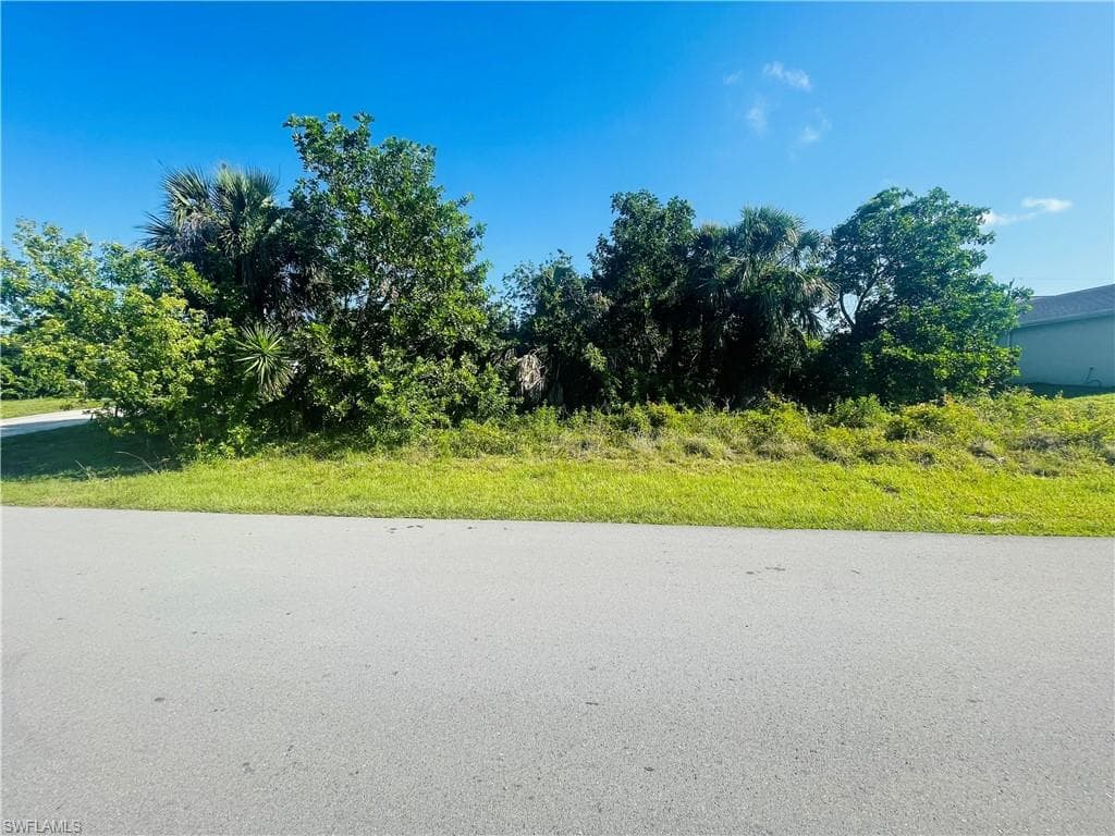 4612 5th ST W LEHIGH ACRES, FL 33971