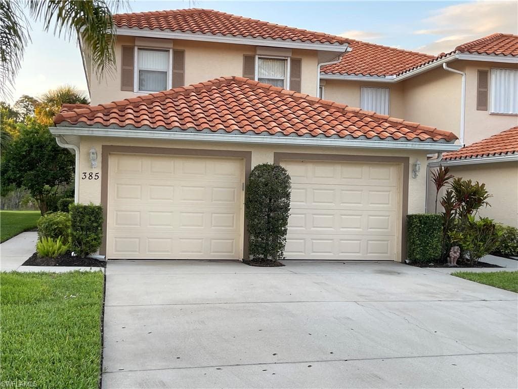 385 Robin Hood CIR 101 NAPLES, FL 34104