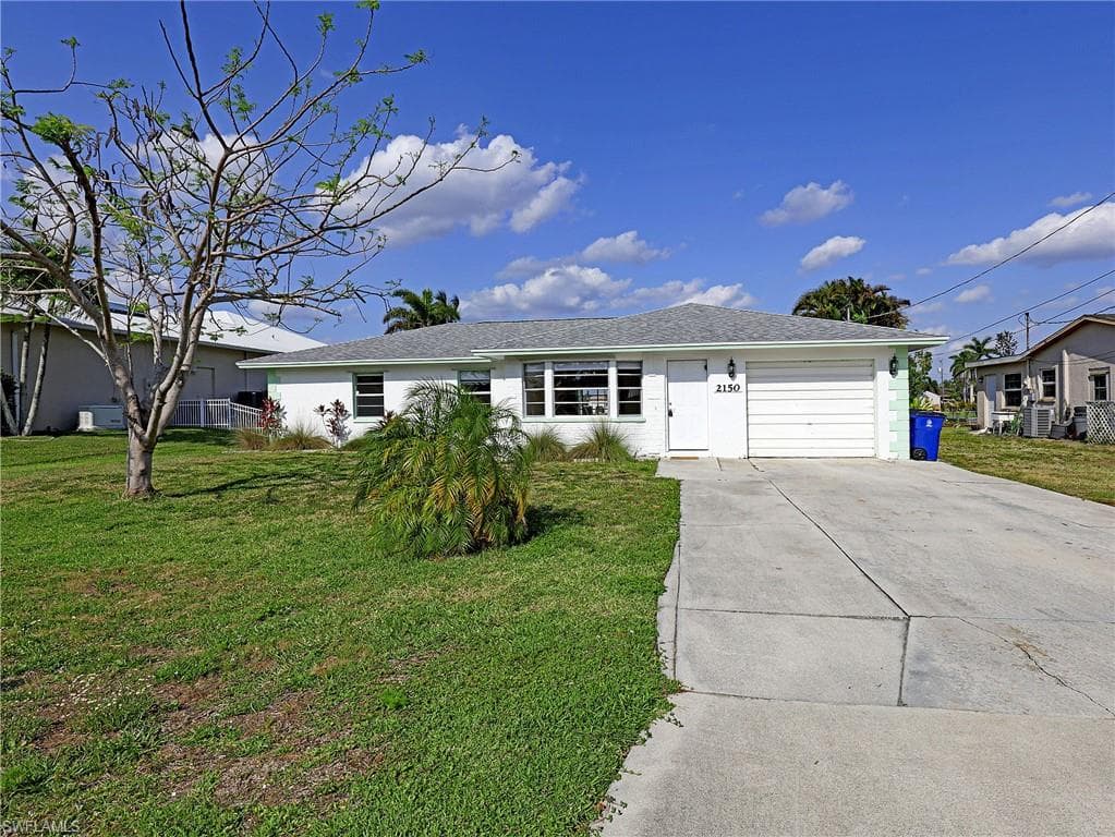 2150 Aruba AVE FORT MYERS, FL 33905