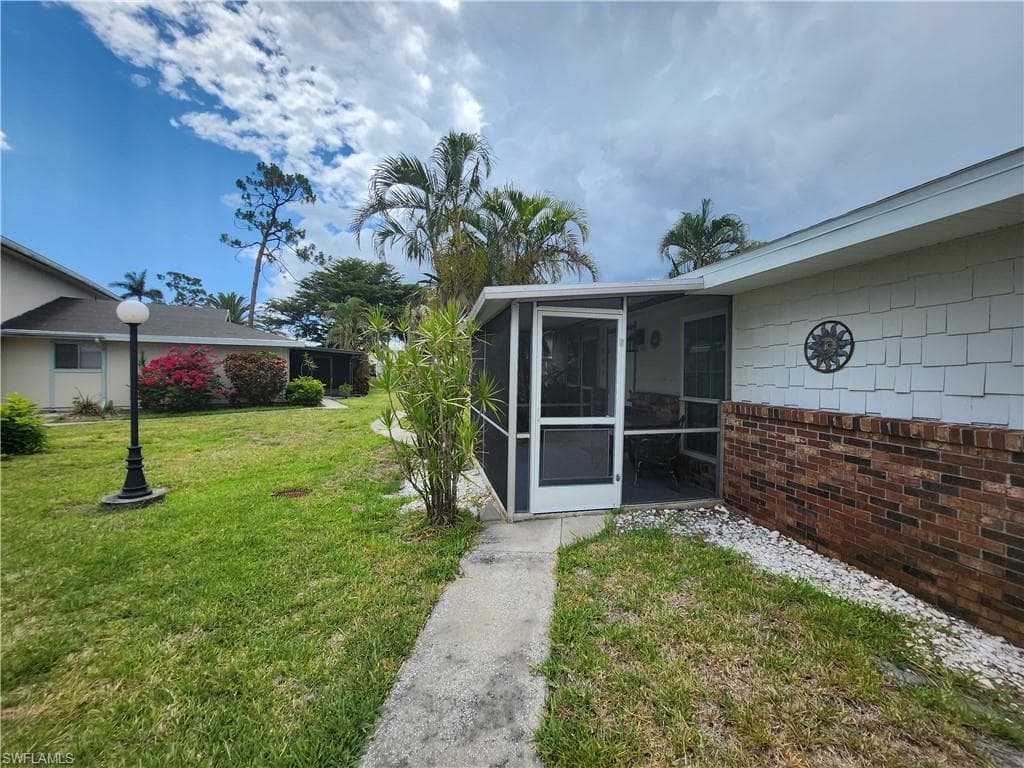 3266 Maple Leaf CIR 1 FORT MYERS, FL 33907
