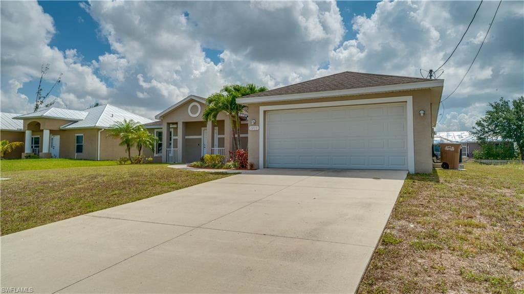 1915 SW 15th PL CAPE CORAL, FL 33991
