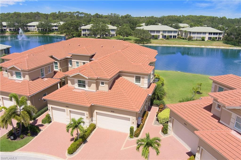 620 El Camino Real 13202 NAPLES, FL 34119