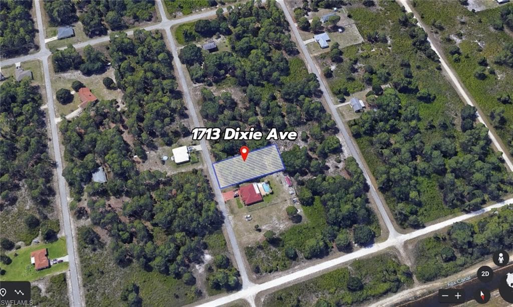 1713 Dixie AVE LEHIGH ACRES, FL 33972