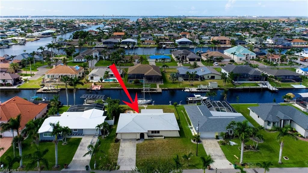 122 SW 49th TER CAPE CORAL, FL 33914