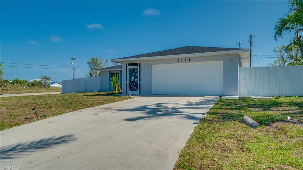 1111 SW 32nd TER CAPE CORAL, FL 33914