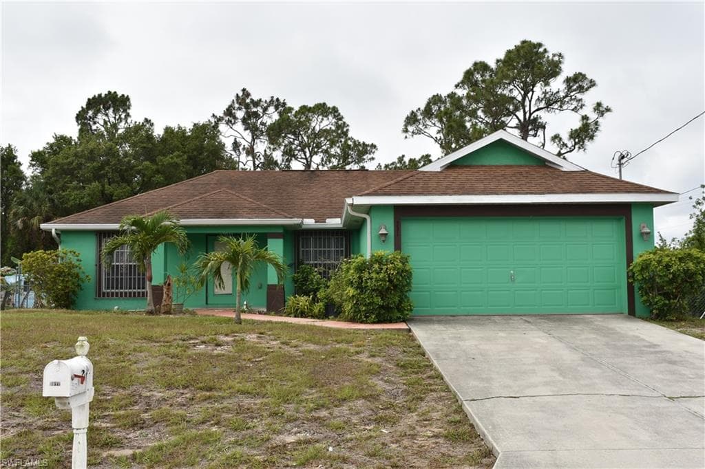 3317 18th ST W LEHIGH ACRES, FL 33971