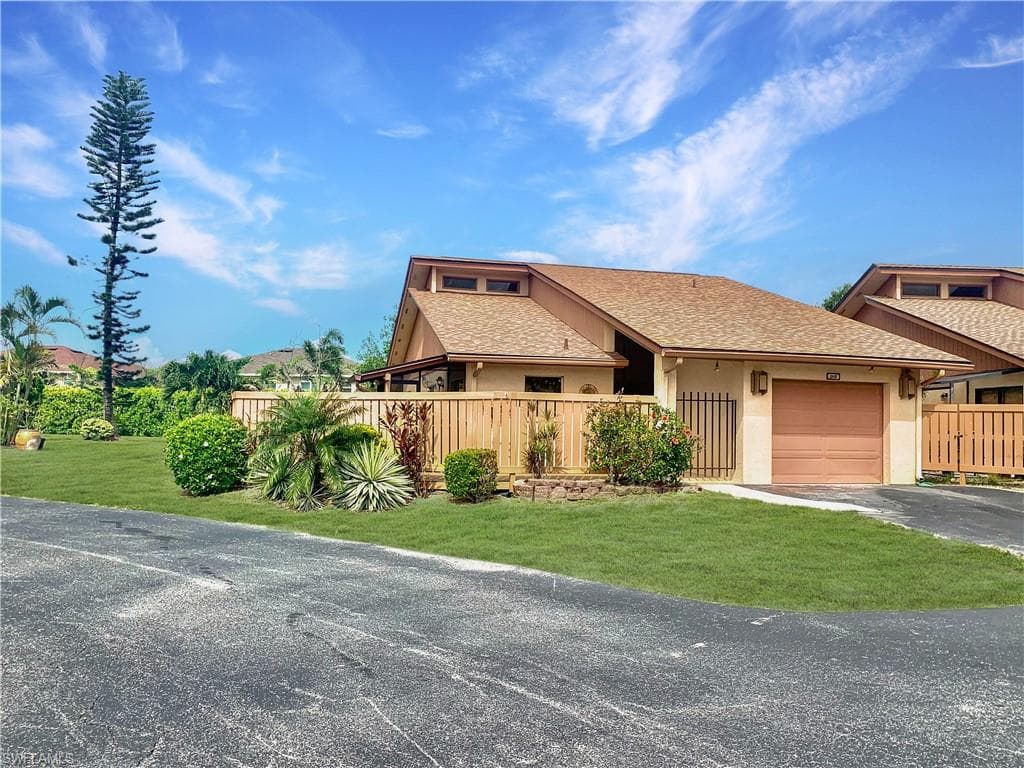 6446 Royal Woods DR FORT MYERS, FL 33908