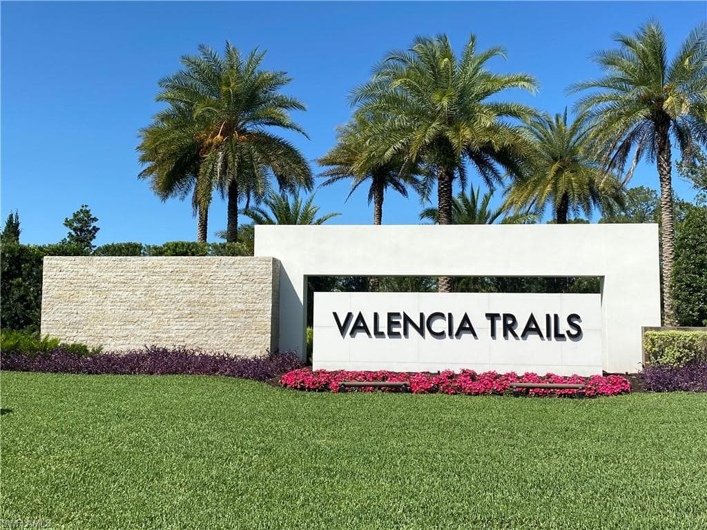 11445 JACARANDA DR NAPLES, FL 34120