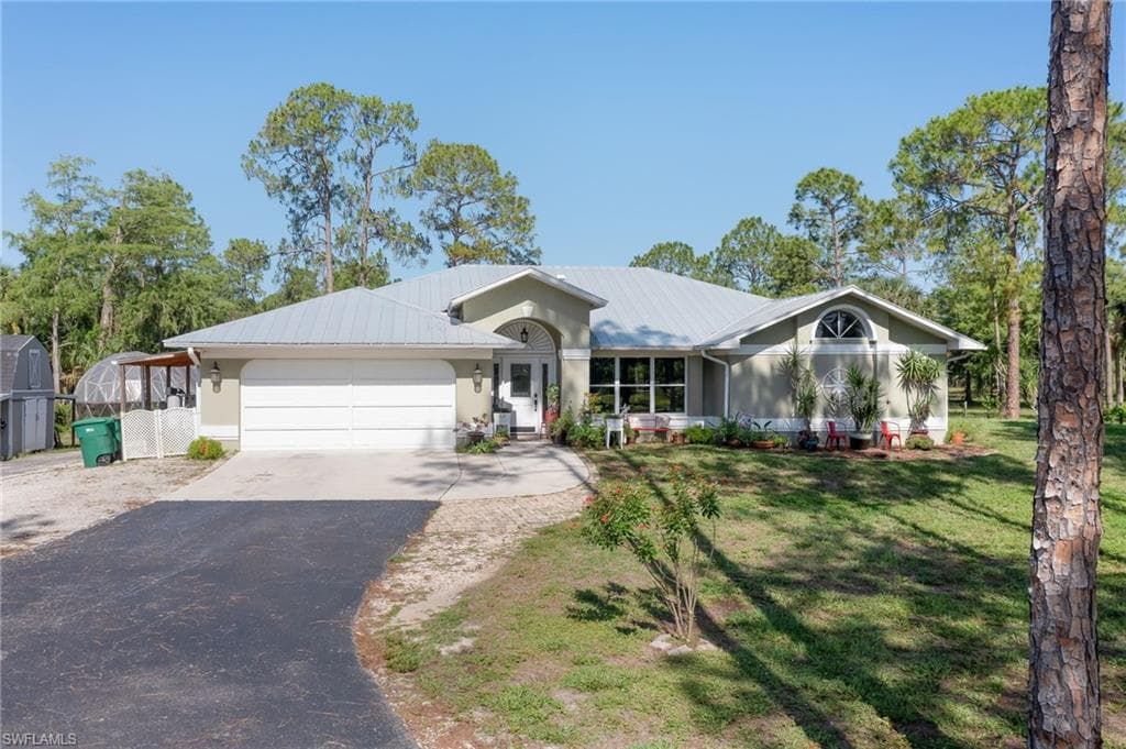 2761 4th ST NW NAPLES, FL 34120