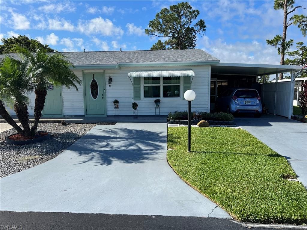 41 Desert Candle CIR LEHIGH ACRES, FL 33936