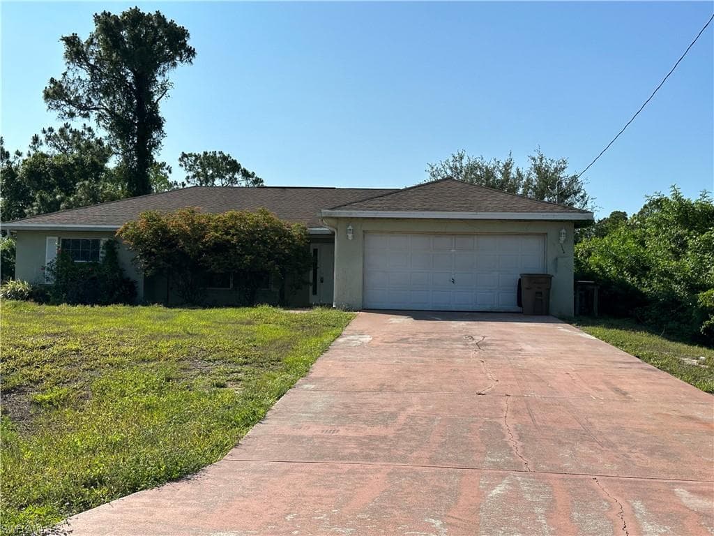 1040 Grant BLVD LEHIGH ACRES, FL 33974