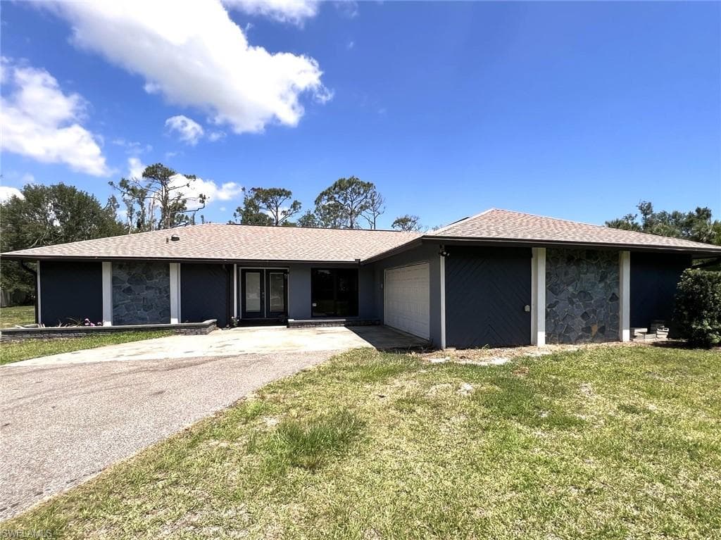 3795 Liberty SQ FORT MYERS, FL 33908