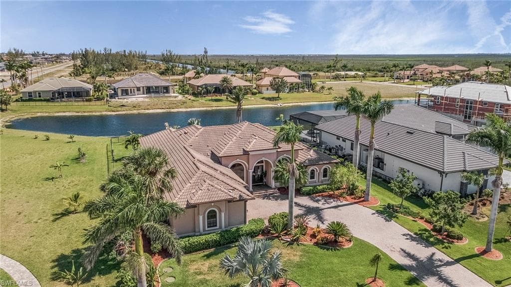 910 W Cape Estates CIR CAPE CORAL, FL 33993