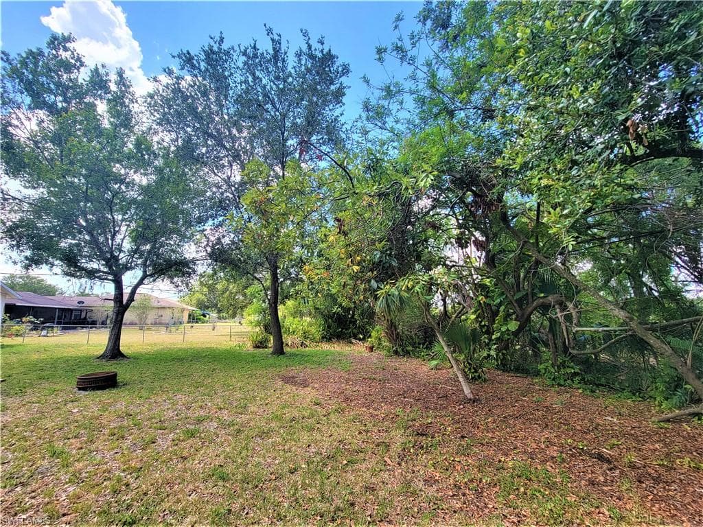 2601 West RD FORT MYERS, FL 33905