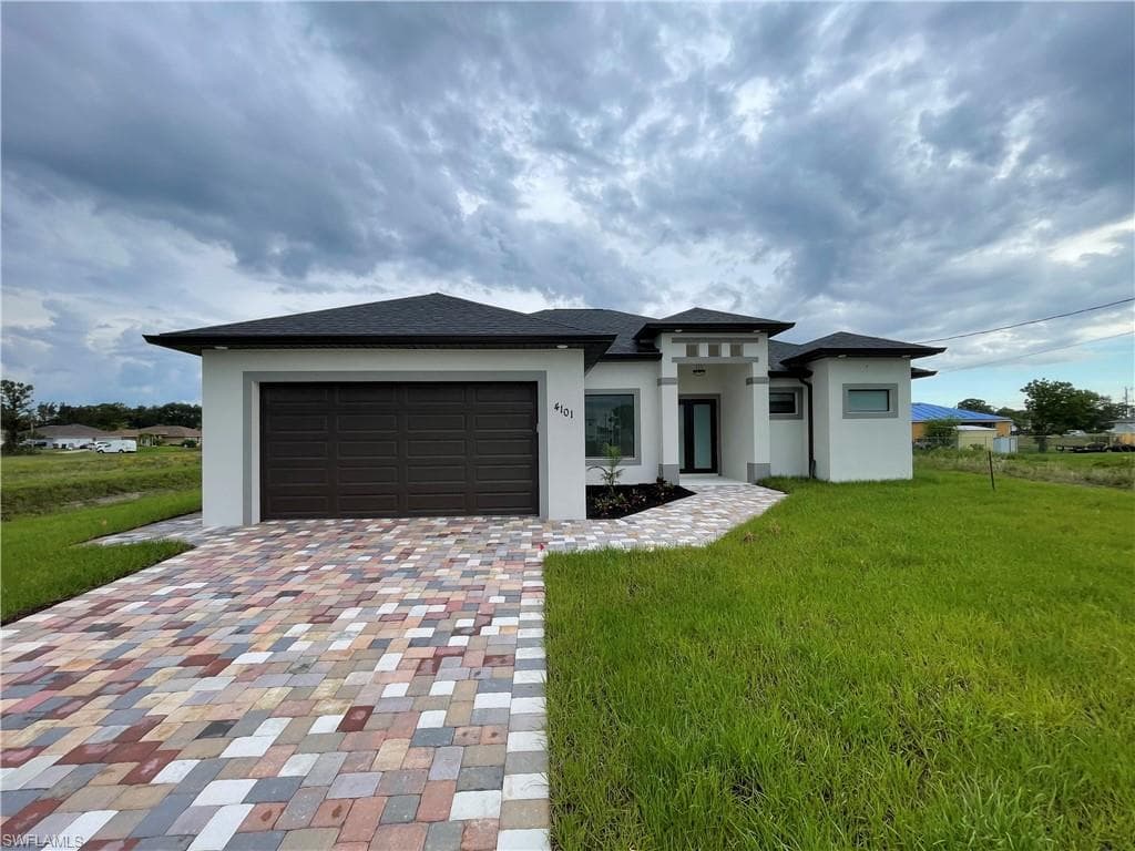 4101 33rd ST SW LEHIGH ACRES, FL 33976