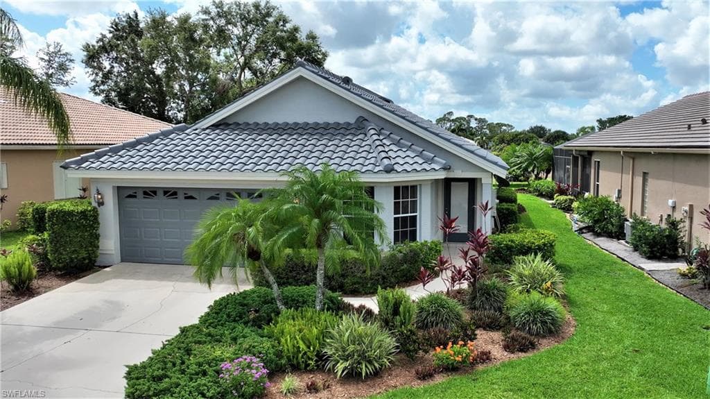 2100 Oxford Ridge CIR LEHIGH ACRES, FL 33973