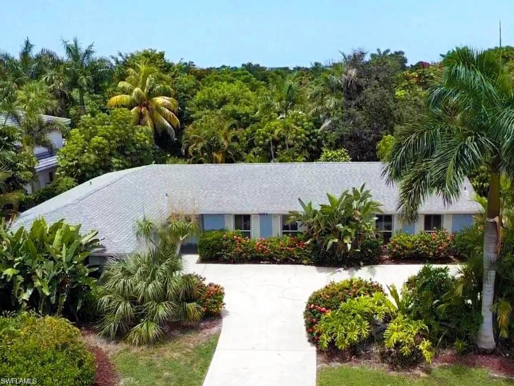 3353 Binnacle DR NAPLES, FL 34103
