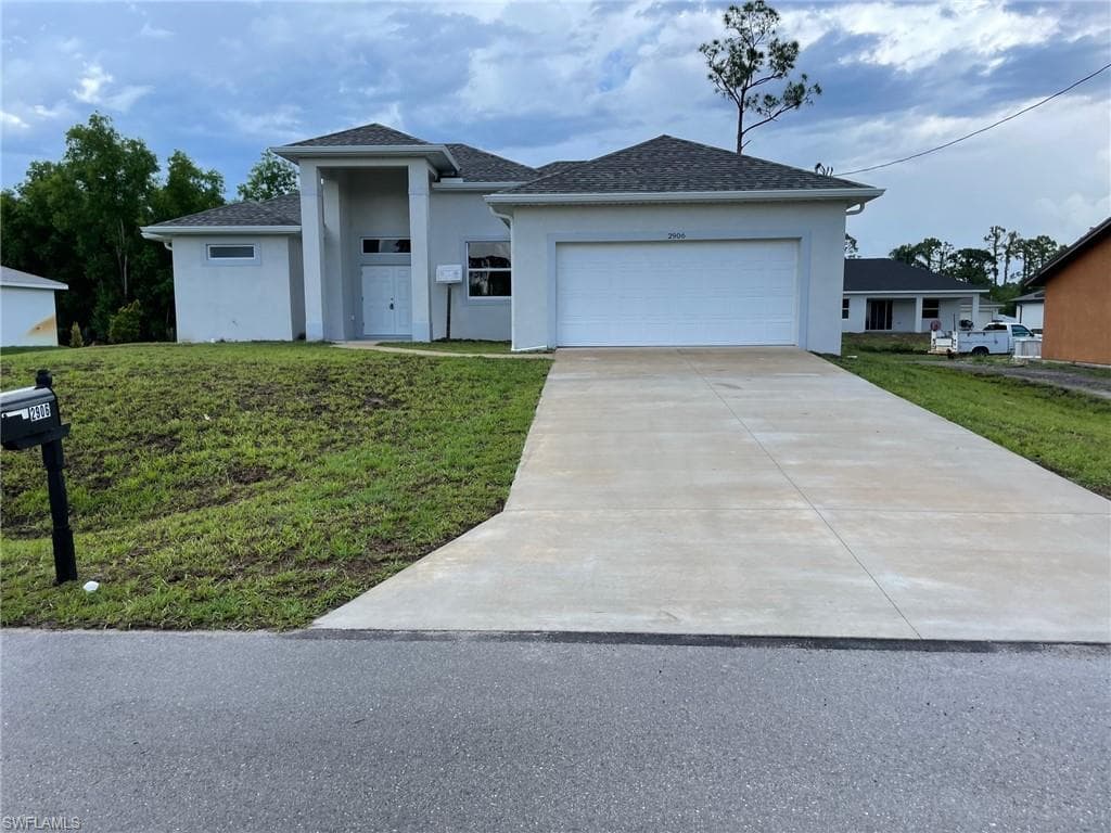 2906 12th ST W LEHIGH ACRES, FL 33971