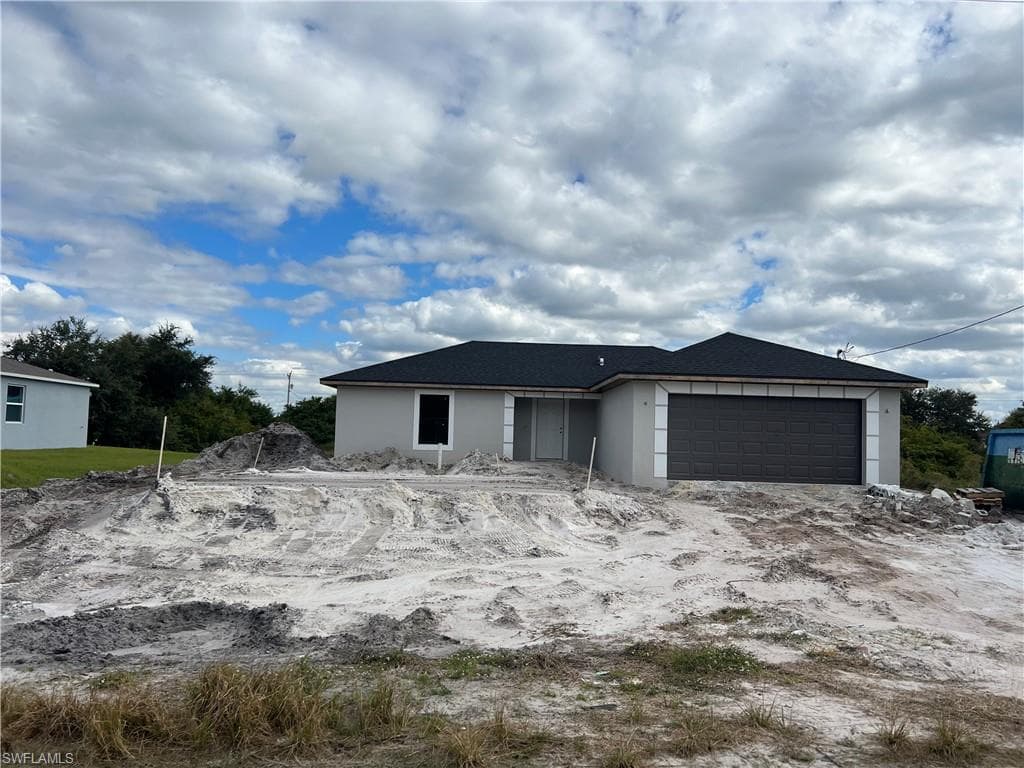 121 Carey AVE S LEHIGH ACRES, FL 33974