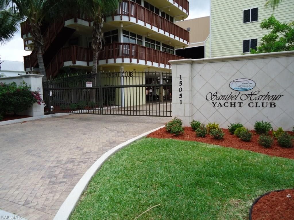 15051 Punta Rassa RD FORT MYERS, FL 33908