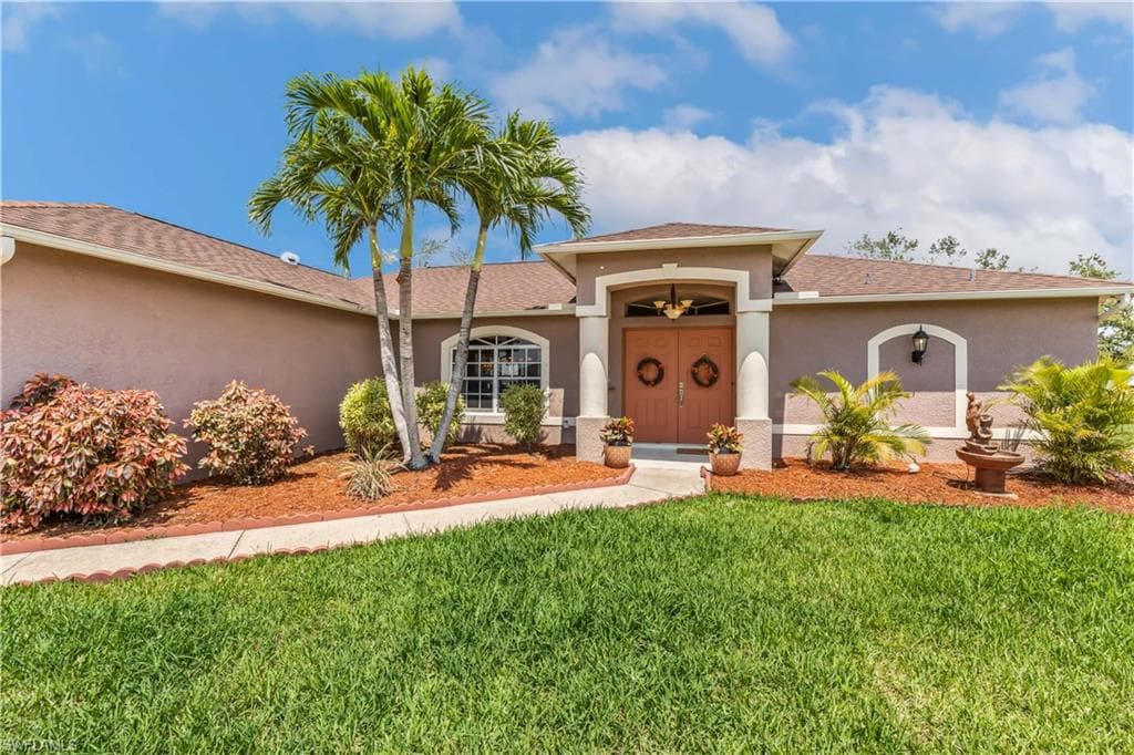 825 NE 6th PL CAPE CORAL, FL 33909