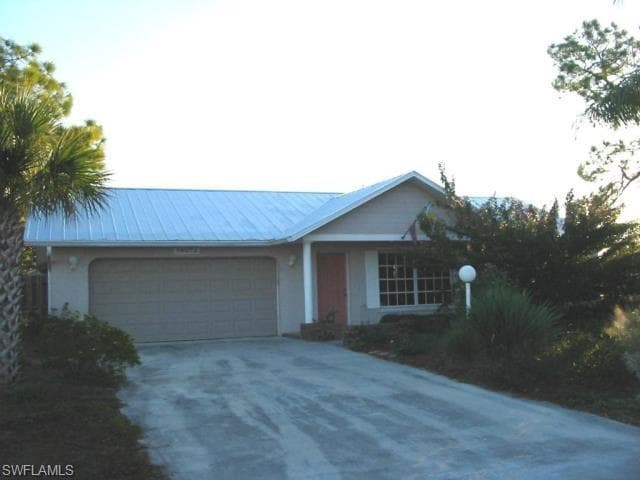 487 NE 4th AVE CAPE CORAL, FL 33909