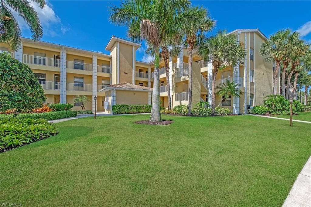 9250 Highland Woods BLVD 2209 BONITA SPRINGS, FL 34135