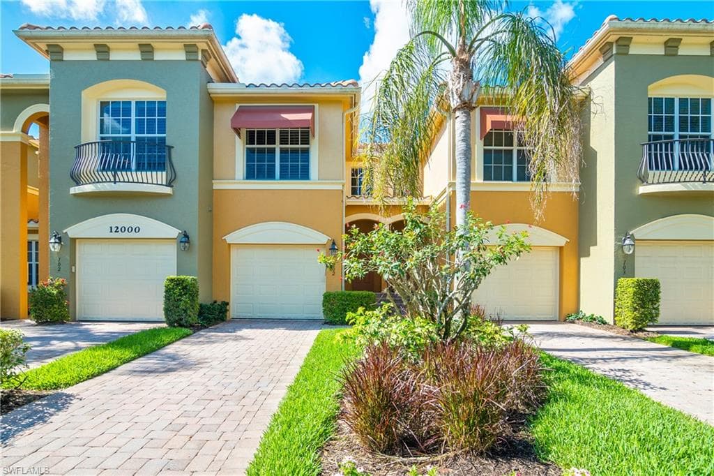 12000 Toscana WAY 202 BONITA SPRINGS, FL 34135